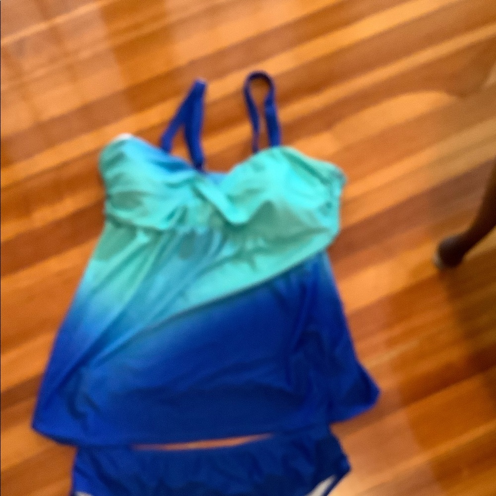 Turquoise and blue tankini bathing suit Large